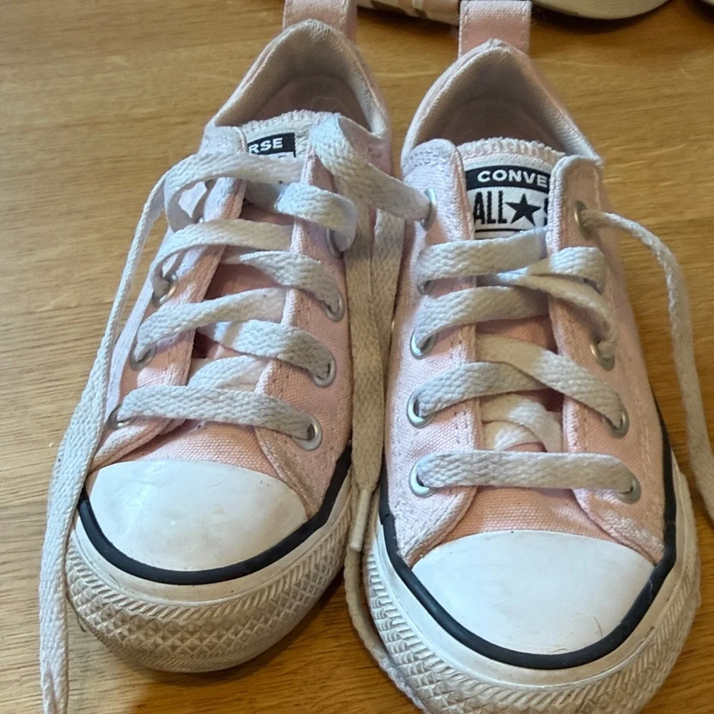 Converse classic low